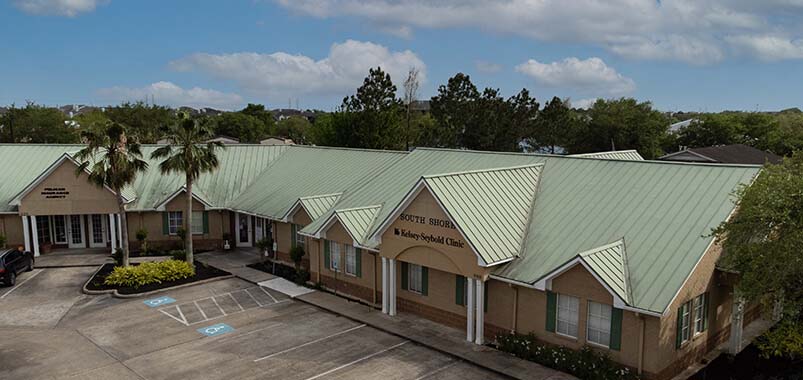 Exterior shot of Kelsey-Seybold's South Shore Clinic.