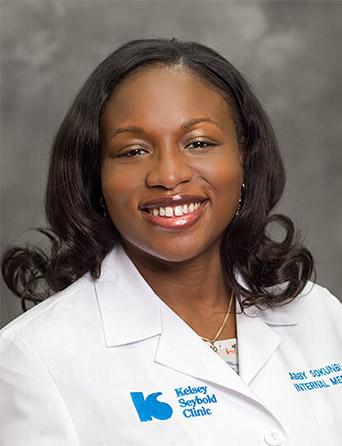 photo of abby-sokunbi-internal-medicine